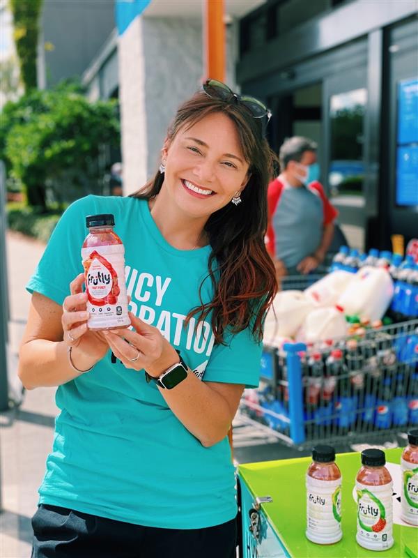 Orlando product sampling staff for Frutly